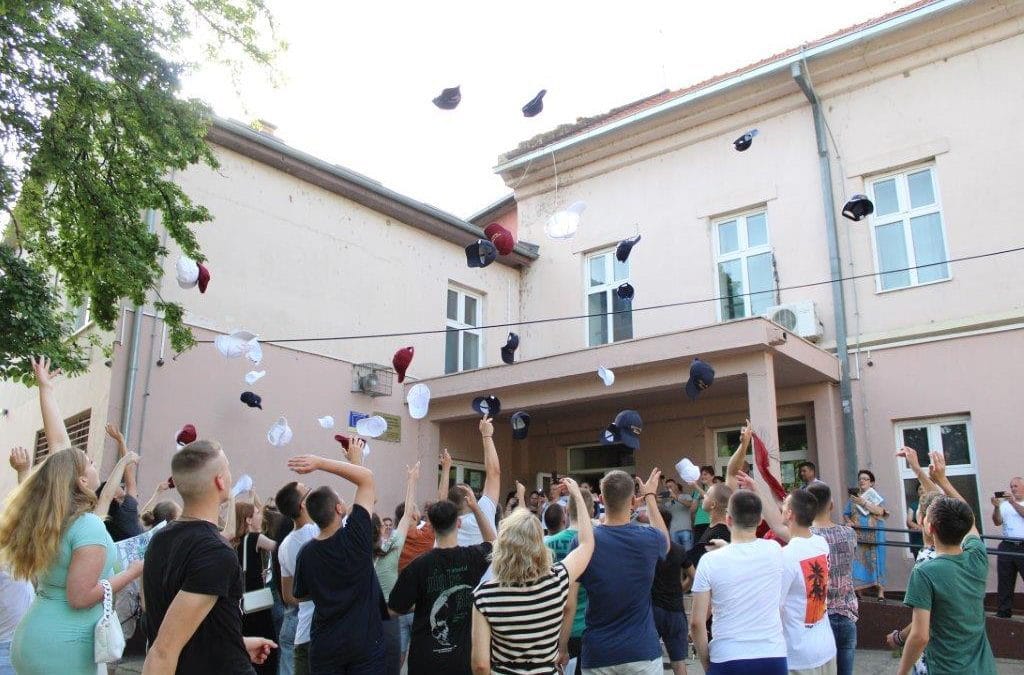 Дан школе и подела диплома матурантима